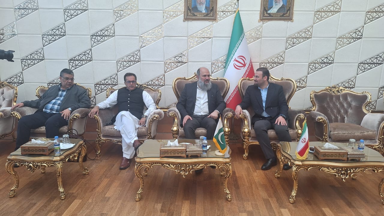 Pakistan eyes $10 billion trade goal during Tehran visit